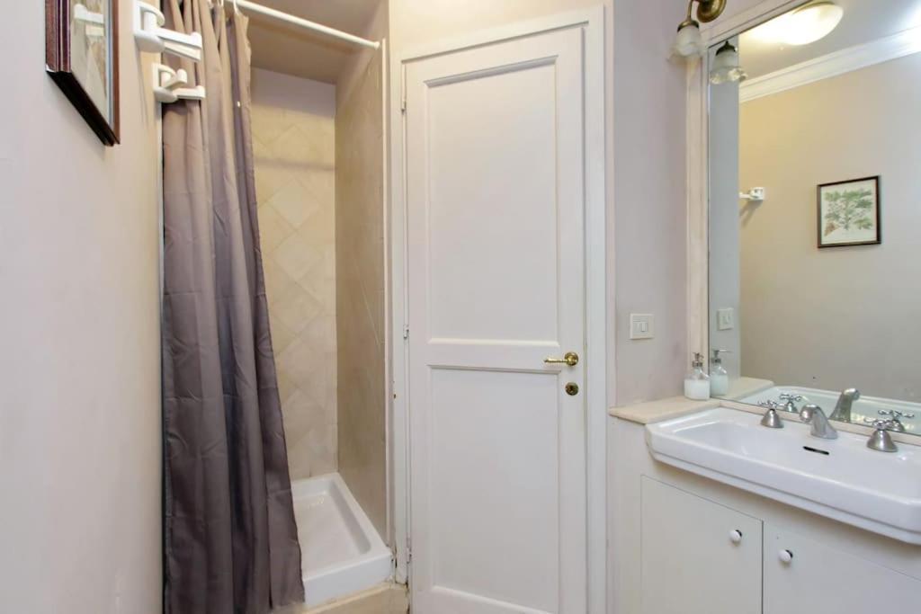 Navona Elegant Two Bedroom Apartment Rom Exterior foto